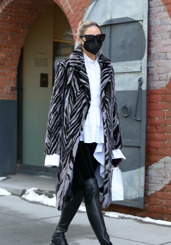 Olivia Palermo Winter Style - Brooklyn 02/03/2021