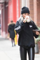 Paige Lorenze - Gets a Coffee in NY 02/11/2021