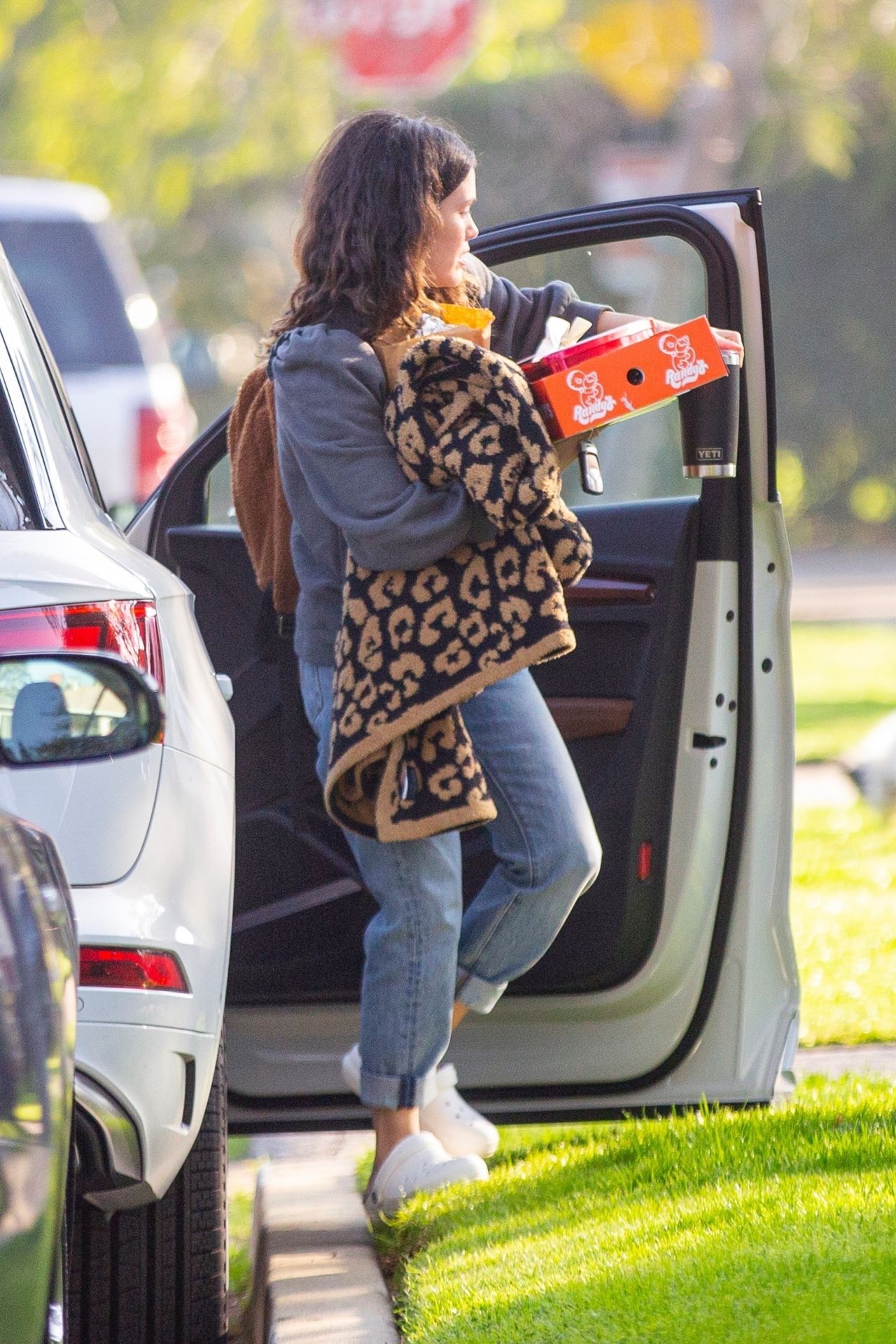 Rachel Bilson Arriving At A Super Bowl Party In La 02 07 2021 Celebmafia