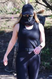 Reese Witherspoon - Hiking in Los Angeles 02/17/2021