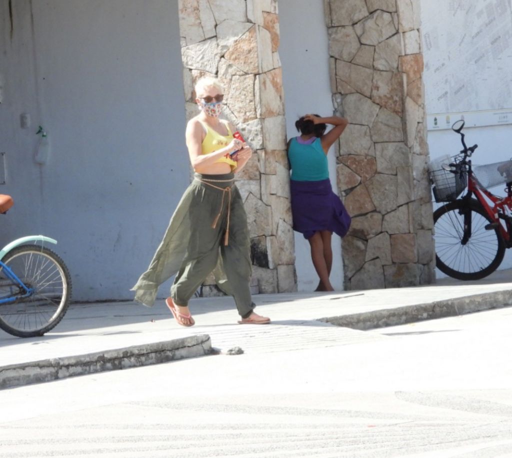 Rose McGowan - Out in Tulum 02/08/2021 • CelebMafia