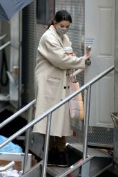 Selena Gomez - "Only Murders in the Building" Filming in New York 02/09/2021