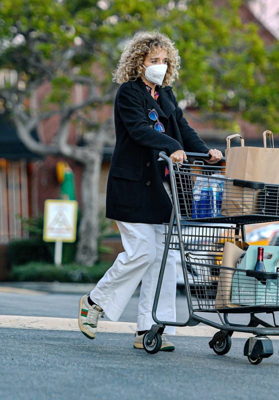 Valeria Golino - Grocery Shopping at Gelson