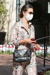 Alessandra Ambrosio - Shopping in Pacific Palisades 03/01/2021