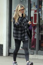 Caprice Bourret Make-up Free Out in London 03/23/2021