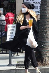 Elizabeth Berkley - Out in Pacific Palisades 06/16/2022 • CelebMafia