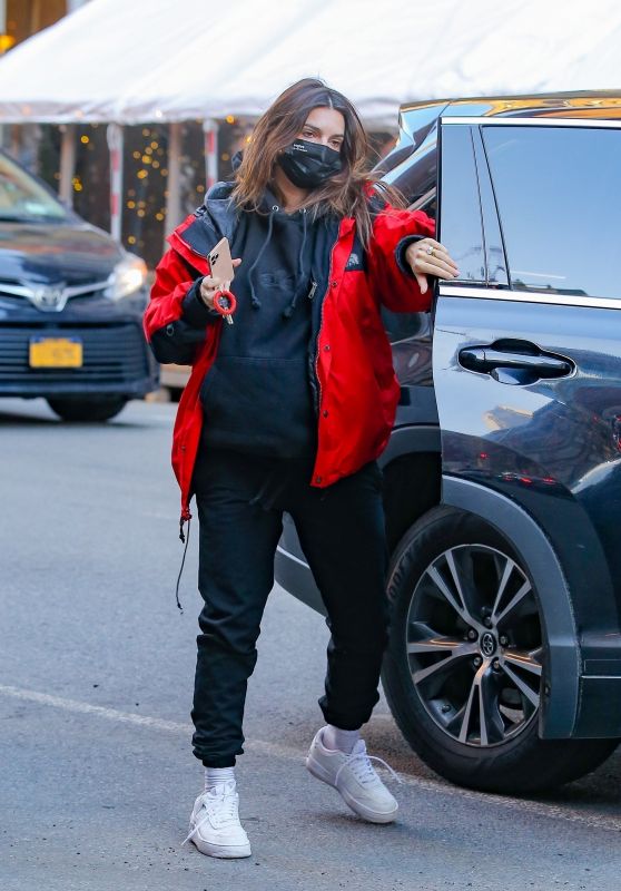 Emily Ratajkowski in a Red North Face Jacket - New York 03/04/2021