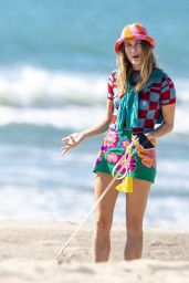 Hailey Rhode Bieber - Photoshoot Set at a Beach in Malibu 02/27/2021