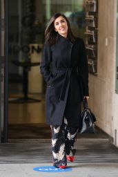 Janette Manrara in Stylish Coat 03/24/2021