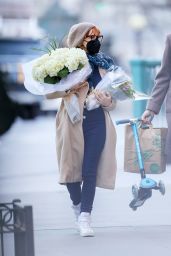 Jessica Chastain - Shopping For Flowers in NY 03/14/2021