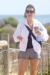 Kate Walsh - Out in Perth 03/08/2021