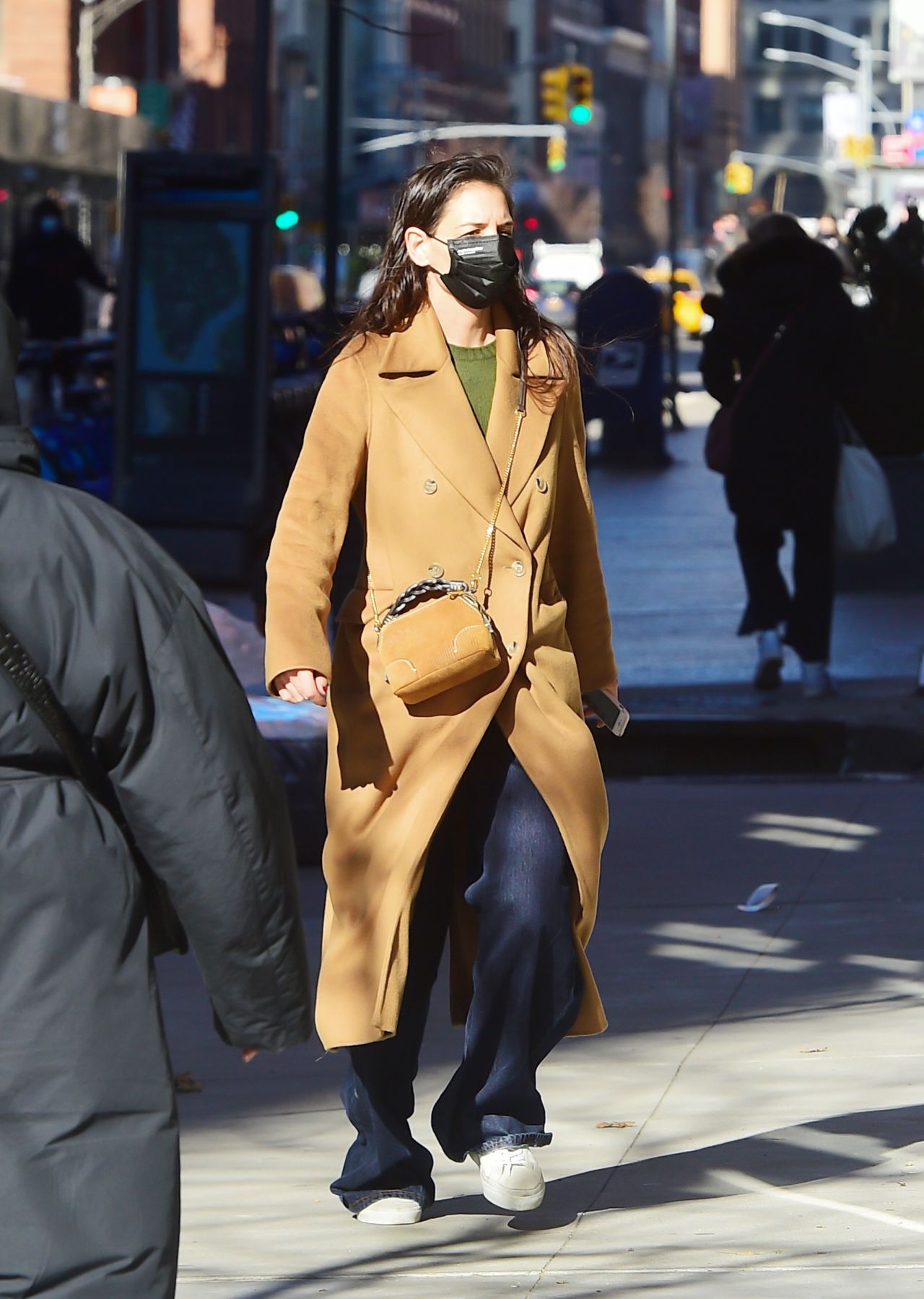 Katie Holmes - Out in NYC 03/02/2021 • CelebMafia