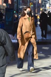 Katie Holmes - Out in NYC 03/02/2021