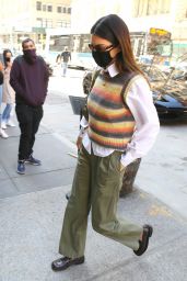 Kendall Jenner Street Style - NYC 03/21/2021 • CelebMafia