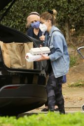 Sarah Michelle Gellar - Out in Los Angeles 03/07/2021