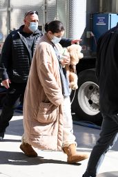Selena Gomez -"Only Murders in The Building" Set in NYC 03/10/2021
