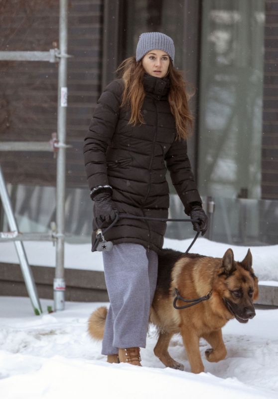 Shailene Woodley - Out in Montreal 02/25/2021
