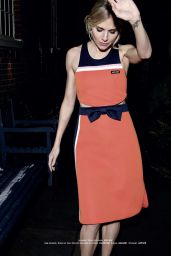 Sienna Miller - L
