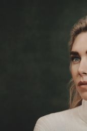 Vanessa Kirby - The Los Angeles Times March 2021