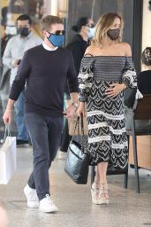 Zulay Henao - Shopping at the Apple Store in Beverly Hills 03/21/2021