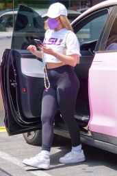 Addison Rae in Tights in West Hollywood 04/12/2021