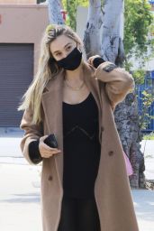 Alexis Ren at a Ballet Class in Los Angeles 04/04/2021