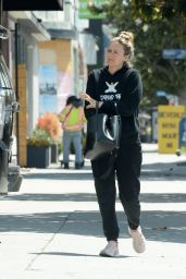 Alicia Silverstone - Out in Los Angeles 04/26/2021