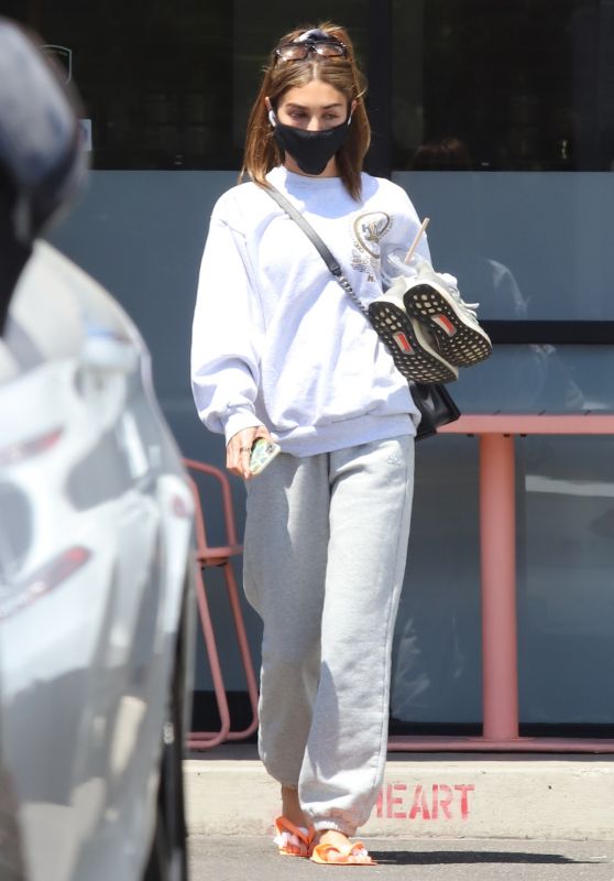 Chantel Jeffries in Comfy Outfit 04/27/2021