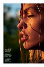 Daphne Groeneveld - ELLE Magazine Italy 05/08/2021 Issue