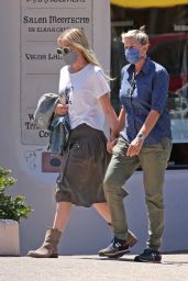 Ellen DeGeneres and Portia de Rossi - Montecito 04/18/2021
