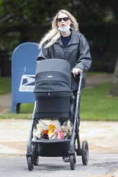 Elsa Hosk - Pushing Newborn Daughter Tuulikki in a Stroller 04/26/2021