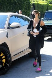 Hailey Rhode Bieber in Workout Outfit - Los Angeles 04/07/2021