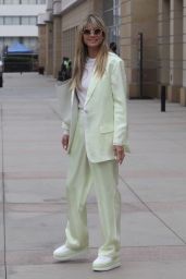 Heidi Klum - Arrives at the AGT Taping in LA 04/23/2021