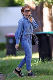 Isla Fisher at White Rabbit Cafe in Double Bay 04/13/2021