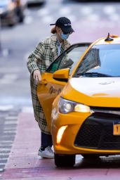 Jennifer Lawrence - Out in New York City 04/21/2021