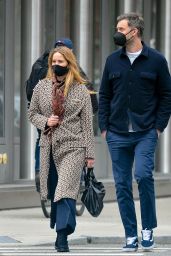 Jennifer Lawrence Street Style - New York 04/19/2021