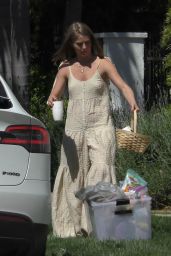 Julianne Hough With a Basket Full of Easter Goodies 04/04/2021