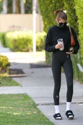 Kaia Gerber in Gym Ready Outfut - West Hollywood 04/01/2021