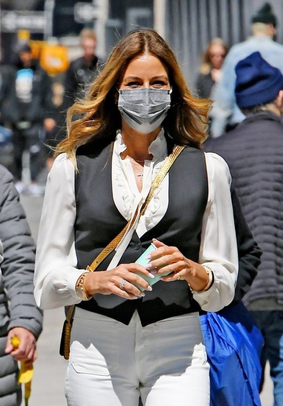 Kelly Bensimon in a Monochrome Outfit - New York 04/13/2021