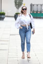 Kelly Brook - Out in London 04/01/2021