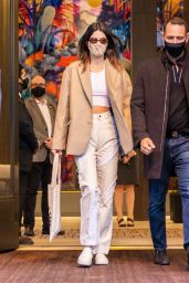 Kendall Jenner - Four Seasons Hotel in New York 04/26/2021