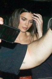 Kendall Jenner Street Fashion - Los Angeles 04/15/2021