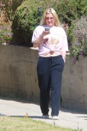 Kesha - Out in West Hollywood 04/13/2021