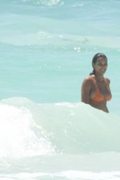 Lais Ribeiro on Vacation in Tulum 03/29/2021