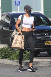 Nicole Murphy at Bristol Farms in West Hollywood 04/08/2021