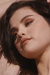Selena Gomez 04/06/2021