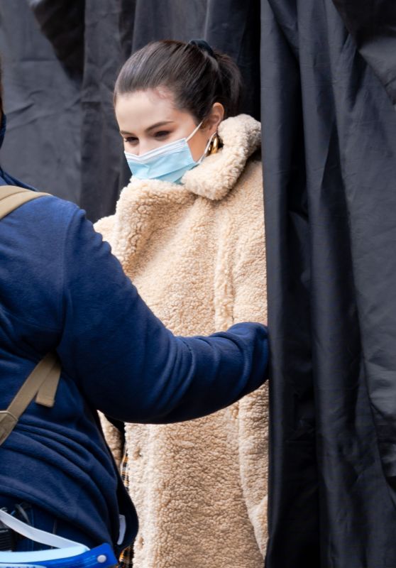 Selena Gomez and Amy Ryan - "Only Murders in the Building" Set in New York 04/12/2021