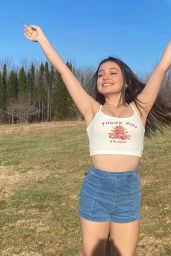 Sophie Michelle – Live Stream Video and Photos 04/18/2021