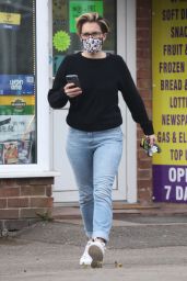 Vicky McClure - Shops in Nottingham 04/19/2021
