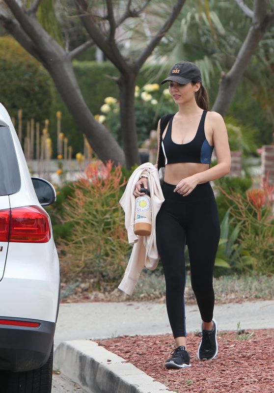 Victoria Justice in Workout Outfit 04/21/2021